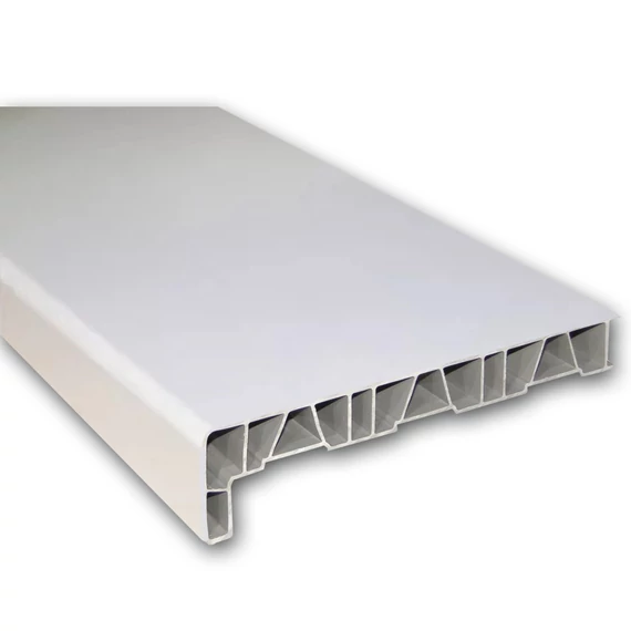 Fehér anyagában műanyag párkány 120 cm hosszú 50 cm mély vizorral együtt kamrás szerkezetű külső belső használatra Ral 9016